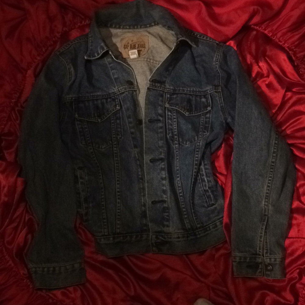 Gap denim jacket size small